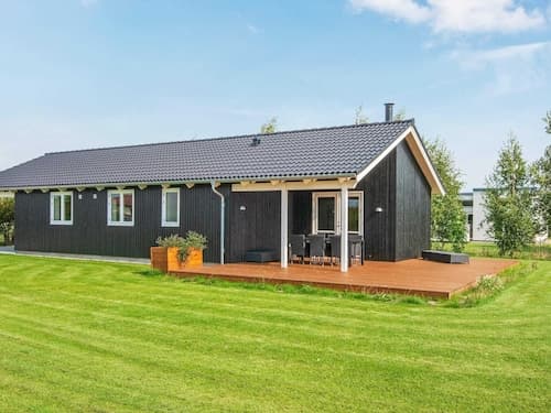 Modern Retreat by Skovmose-by Traum