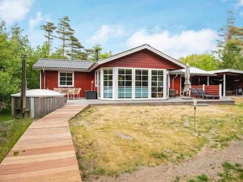 Vibrant Holiday Home in Tarm near Sea