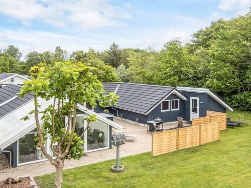8 Person Holiday Home in Hemmet