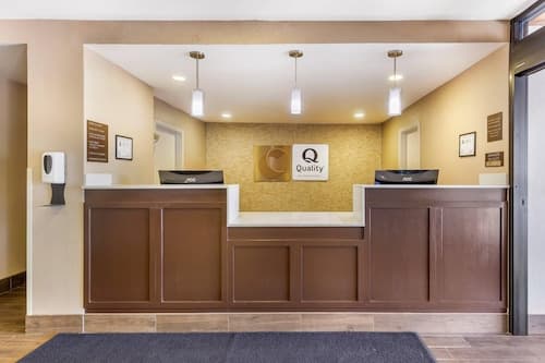 Quality Inn & Suites Spring Lake - Fayetteville near Fort Bragg