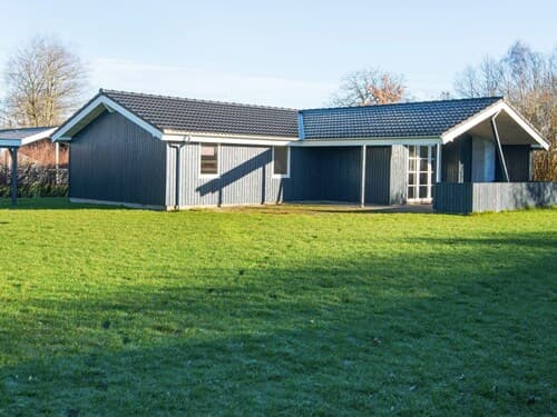 8 Person Holiday Home in Borkop