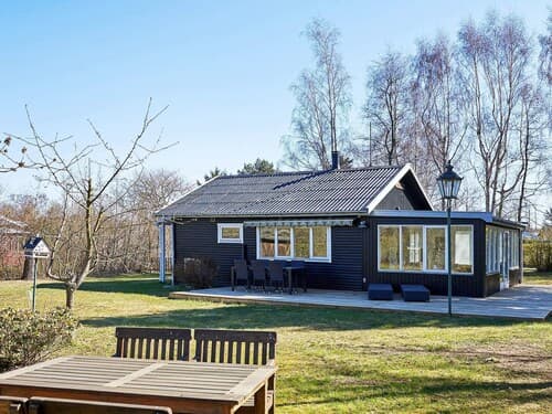 6 Person Holiday Home in Hasle-by Traum
