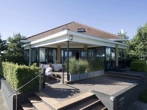 Modern Villa With a Nice Terrace, at the Marina