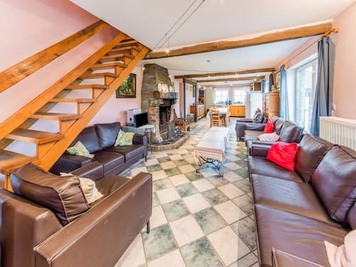Charming Farmhouse in Brisy