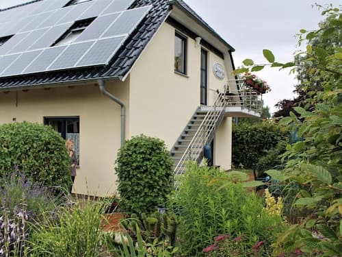 Geraumige Ferienwohnung in Boltenhagen mit Garten