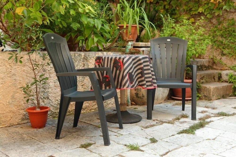 Pile Excellent Location Apartments