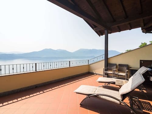 Apartment in Oggebbio With Pool & Terrace
