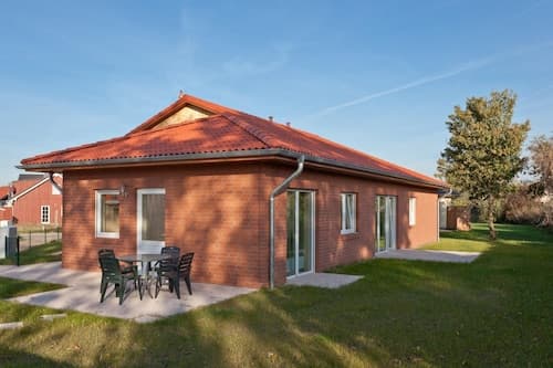 Charmantes Kustendomizil mit Garten in Zierow