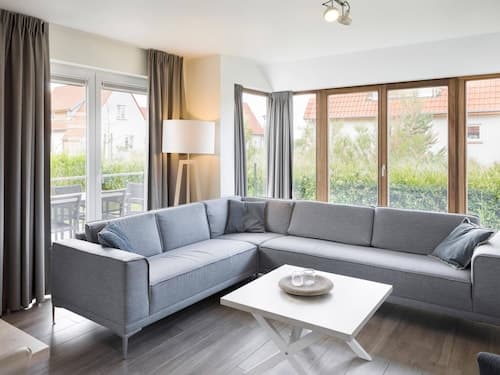 Villa, two Bathrooms and a Washing Machine, Near Ostend