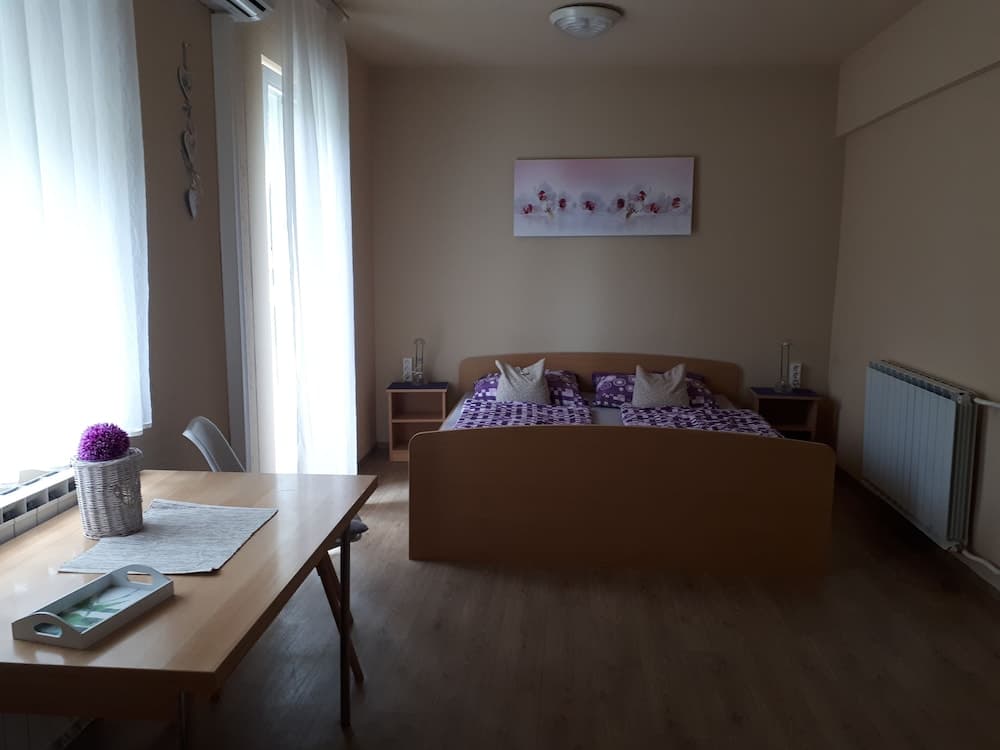 Guest House Tara