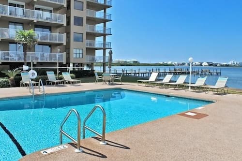 Compass Point 205