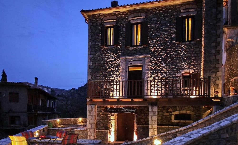 Tsarbou Guesthouse