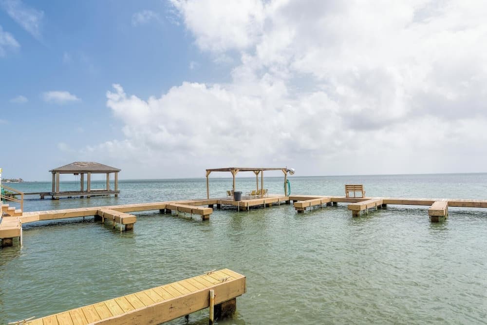 Quiet Bayfront Condo w/ Boat Slips & Fishing Pier!