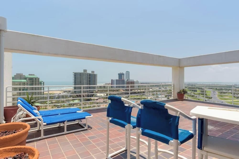 Sunchase IV Resort by Padre Getaways