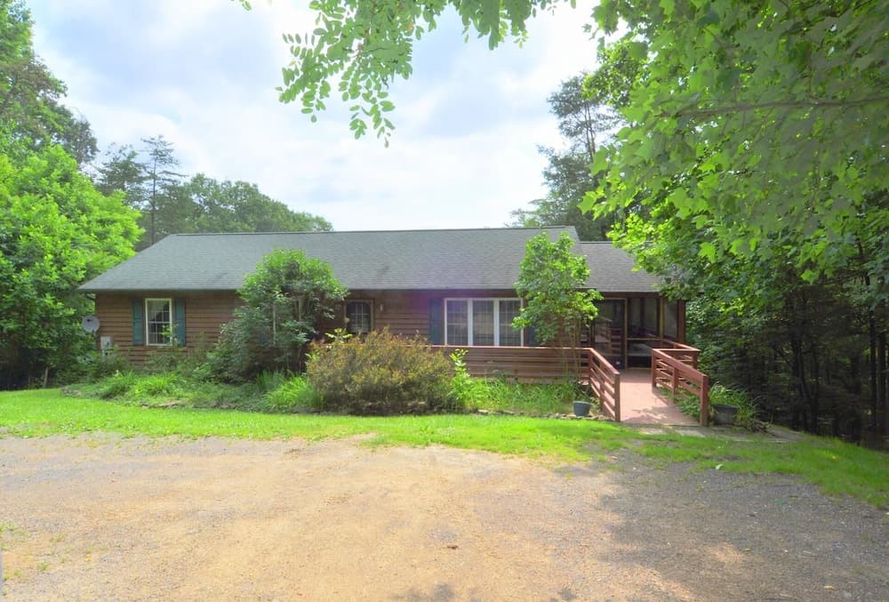 Creekview Cabin - A Perfect Escape