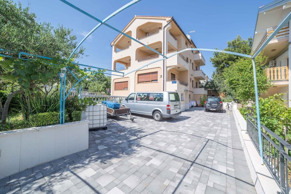 Luxury Apartments Iva
