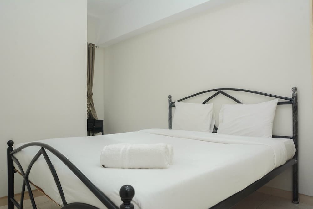 Comfy 2BR Apartment @ Springlake Summarecon