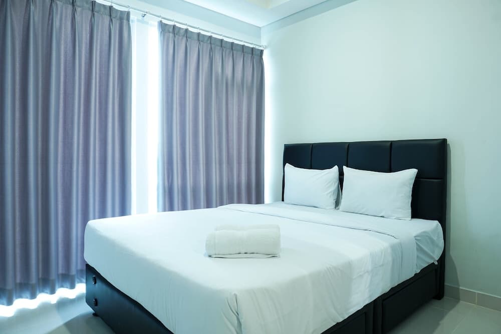 Modern with City View @ Studio Puri Mansion Apartment By Travelio
