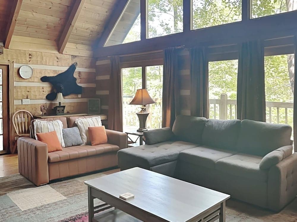 Bear Cave Haus by Jackson Mountain Rentals