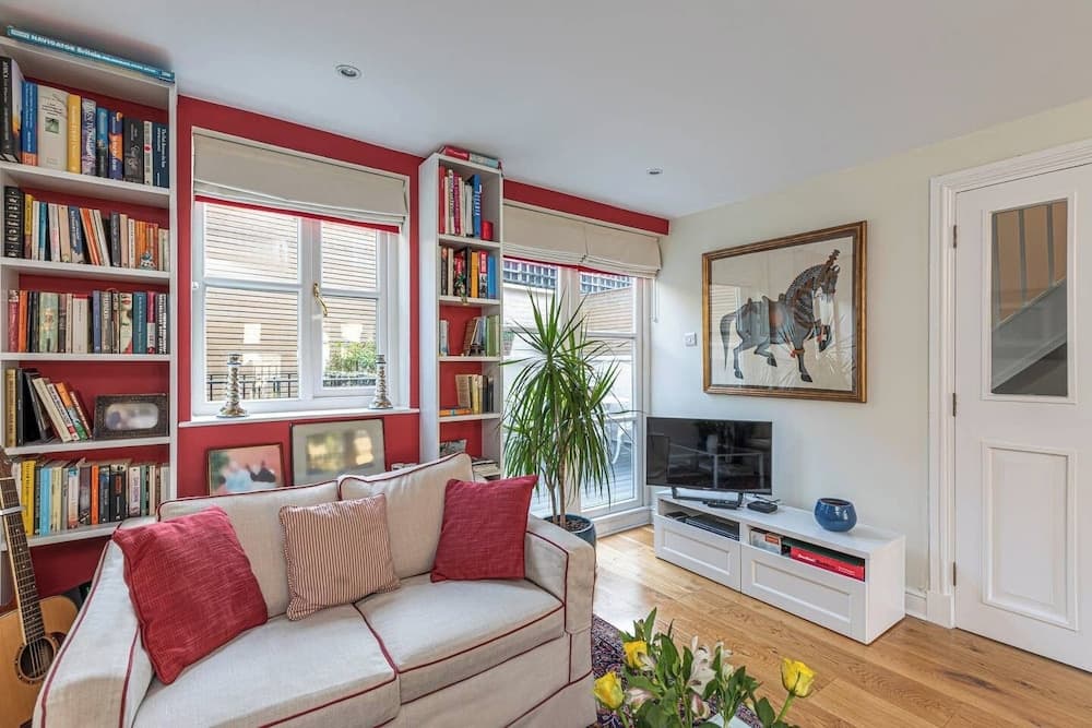 JOIVY Lovely 2bed House in Wandsworth w/ Backyard Patio