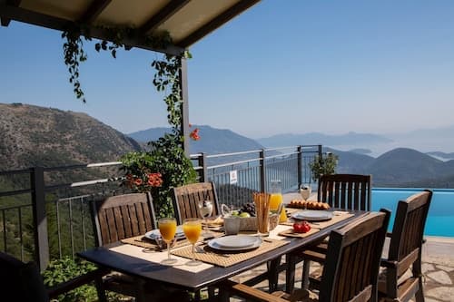Luxury Villa With Stunning Views in Lefkada