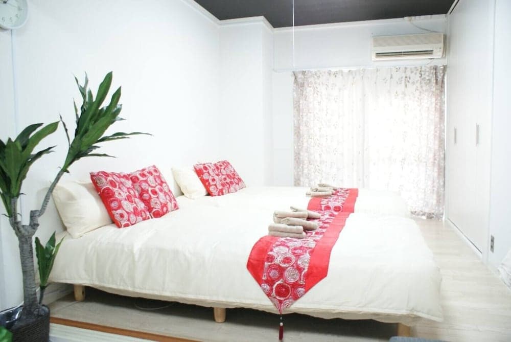 Shin-Osaka GRAND-H 202