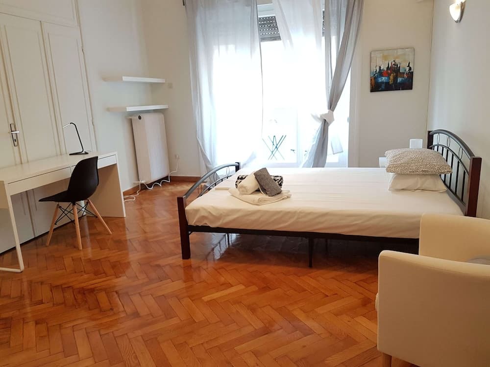 Erra - Taupe - Athens Center,140m²,4 BD,2 BATH