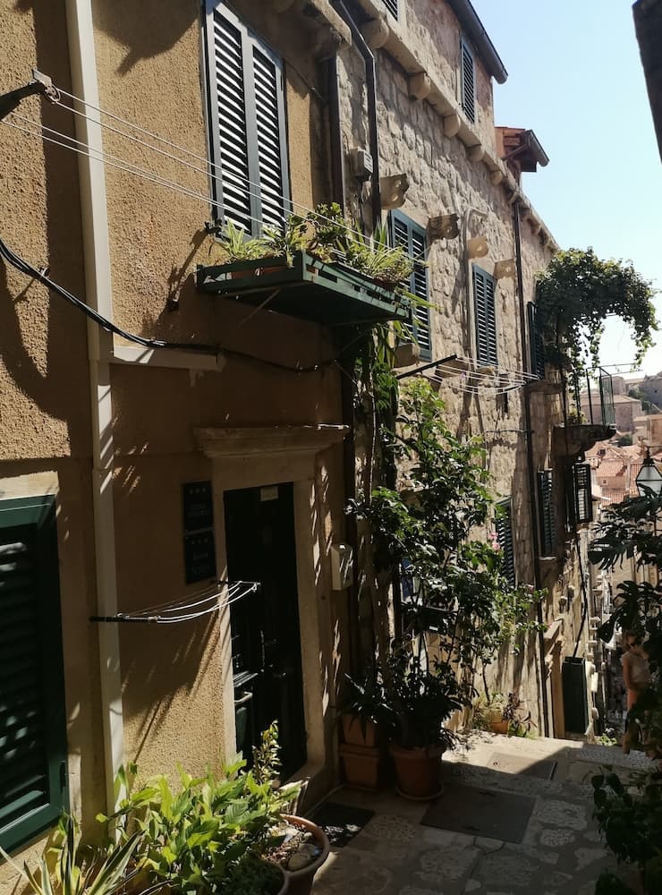 Old Town Economy Apartments