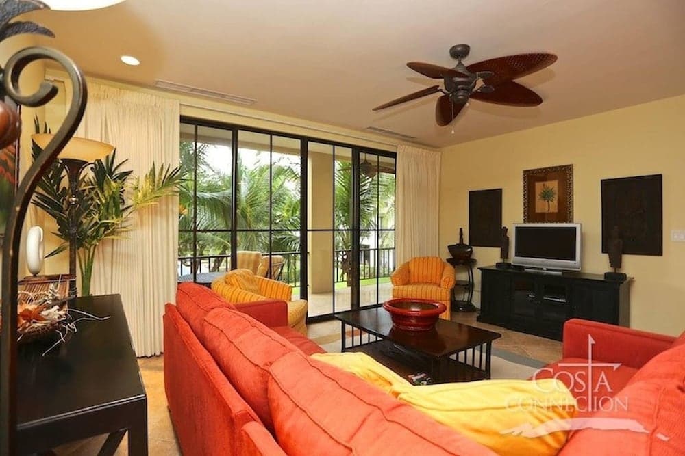 1-Bedroom Near Pool
