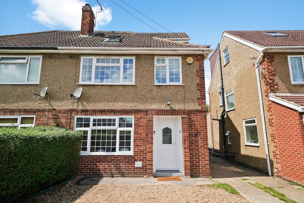 Hillary Serviced House