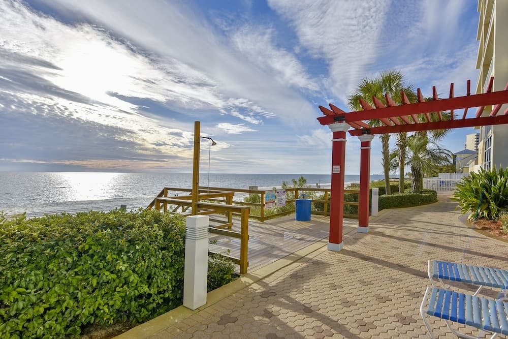 Majestic Beach Resort by Book That Condo