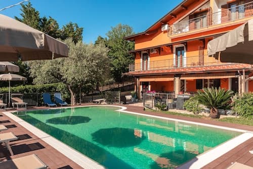 Bb La Mortella With Pool