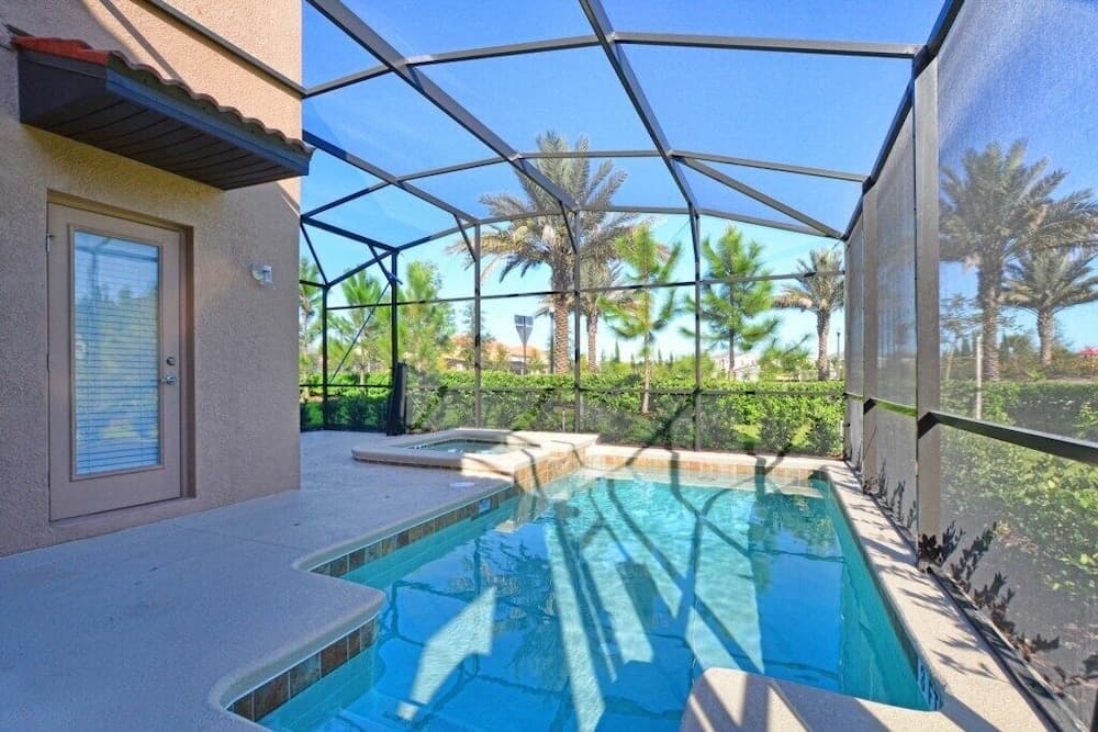 Solterra - 5 Bedrooms House w/pool-7035SR Home by RedAwning