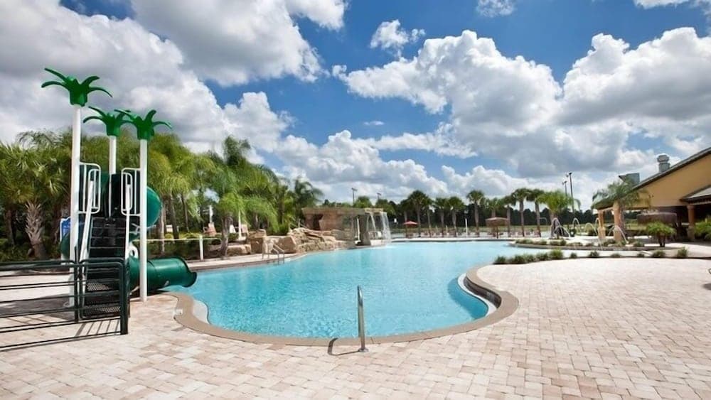 Paradise Palms- 4 Bed Townhomew/splash Pool-3026pp 4 Bedroom Townhouse by RedAwning