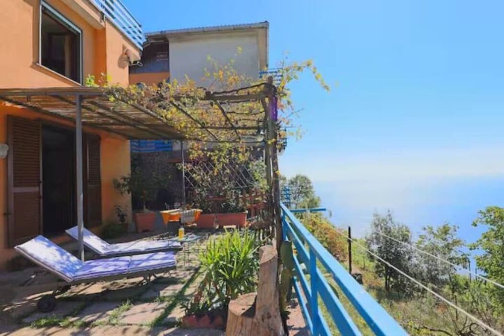 Konaklama yerinin ön cephesi