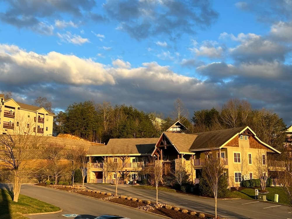 Viewpoint Condominiums
