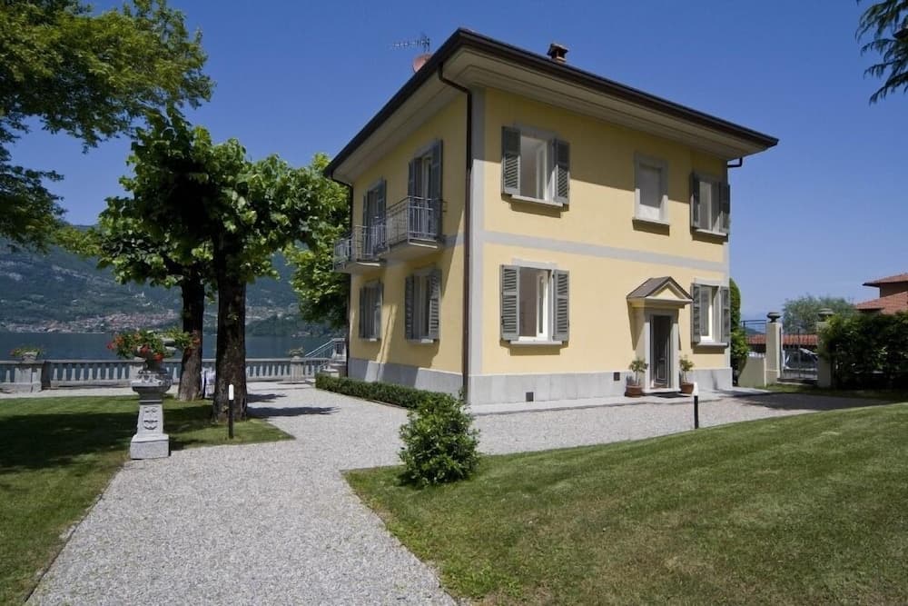 Villa Chic