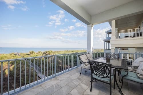 Cinnamon Beach Nautilus by Distinctive Beach Rentals