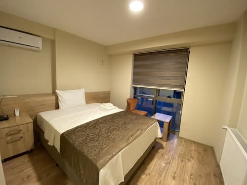 Grand Life Hotel