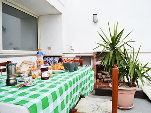 Apartment Directly On The Beach With Air Conditioning And Terrace, Pets Allowed