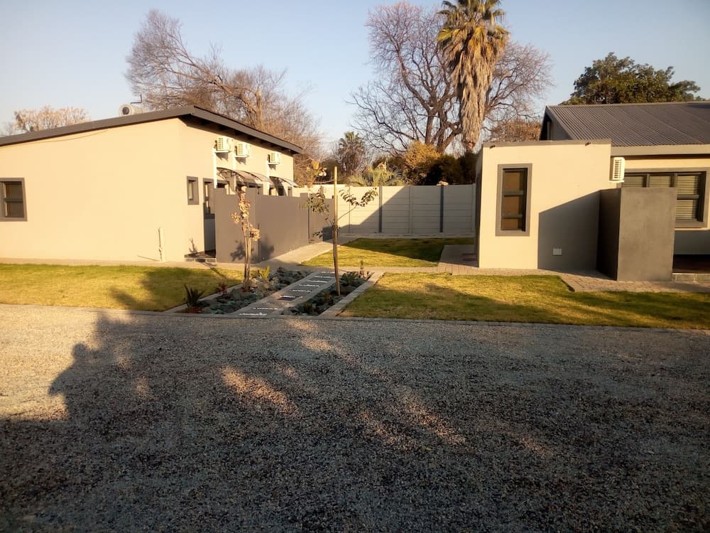 The Royal Prime Guest Lodge