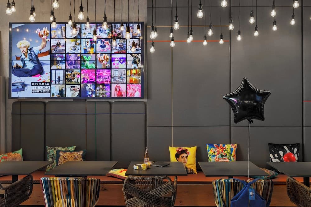 Lobi dinlenme salonu