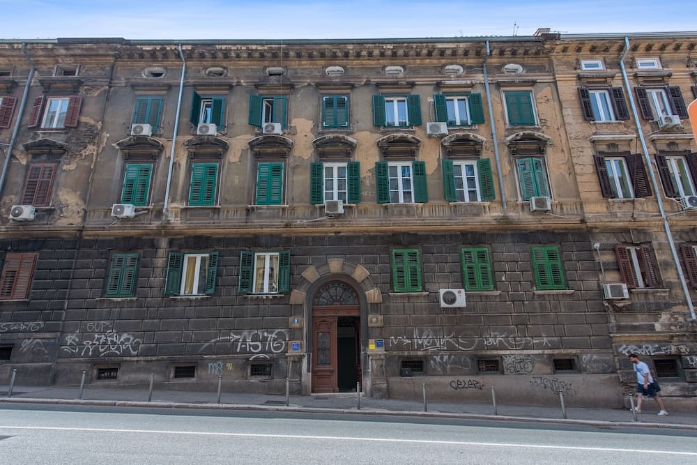 Little Flower in City Center