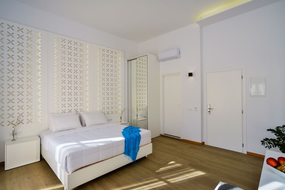 Elia Portou Luxury Residence
