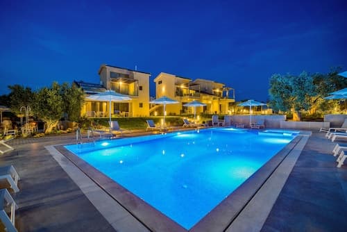 Miroes Suites