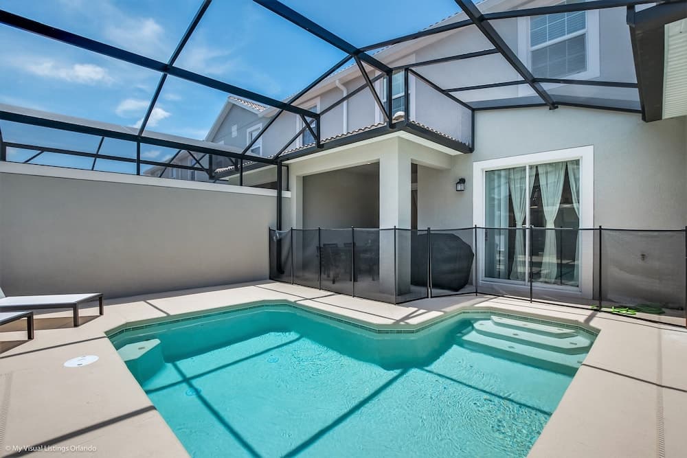 Stylish Home w/ Private Pool, 10 Min. From Disney!