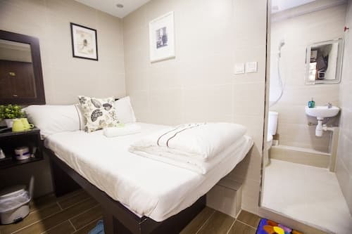 Hostel TST