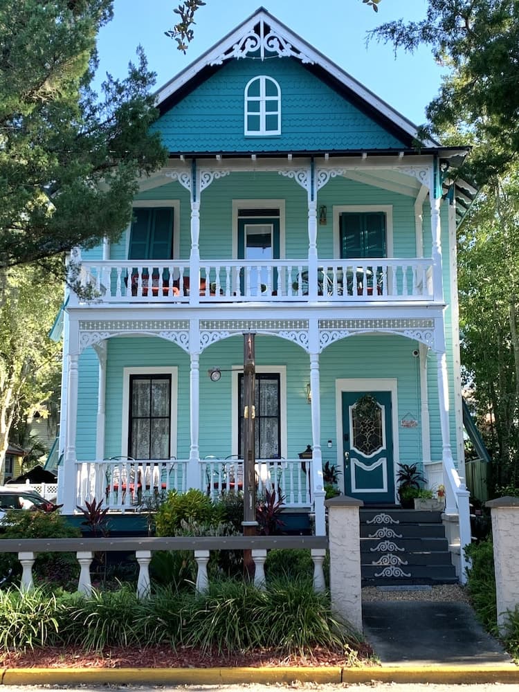 Peace & Plenty Inn Bed & Breakfast