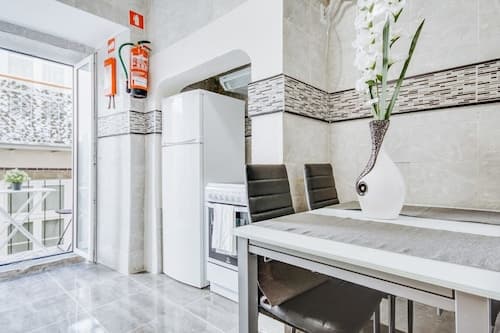 3 Bedroom Apartment in Baixa With River View