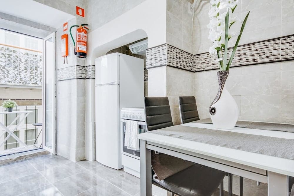 3 Bedroom Apartment in Baixa With River View